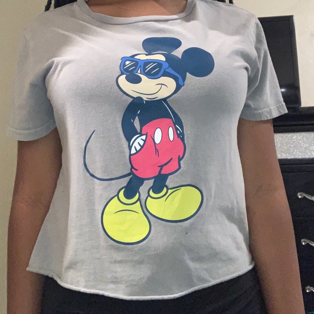 grey cropped vintage mickey mouse shirt